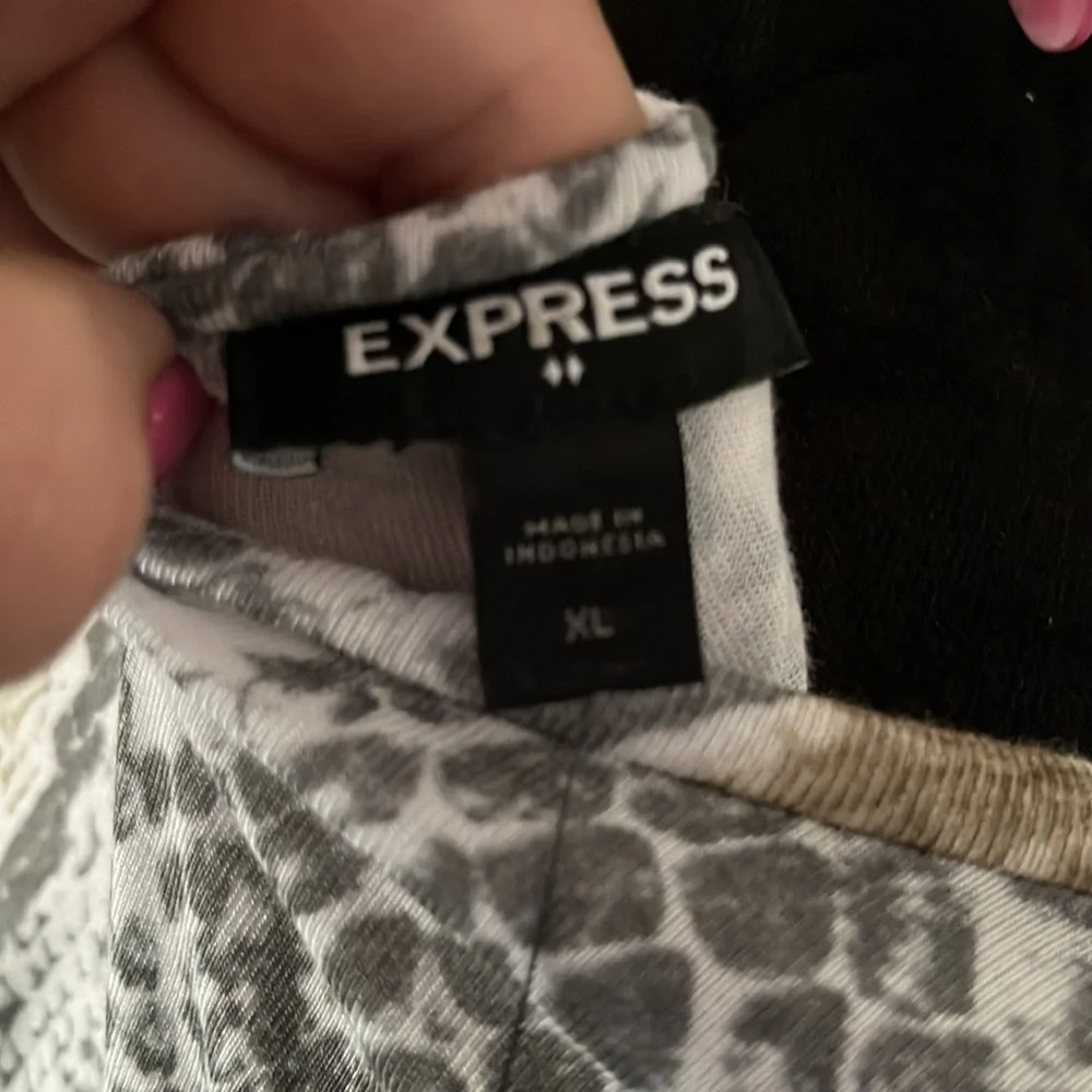 Express Python Print Dress - Picture 6 of 9